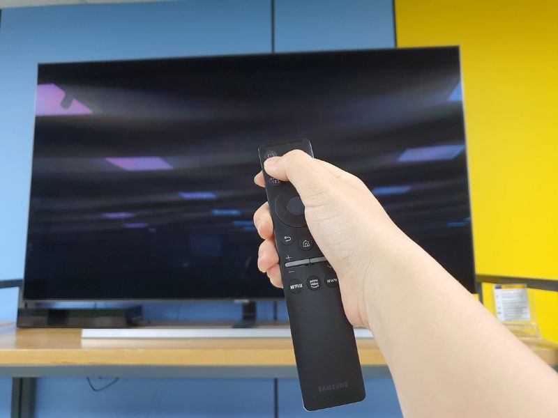 Khởi Động Lại Tivi Và Thiết Bị Nguồn Phát