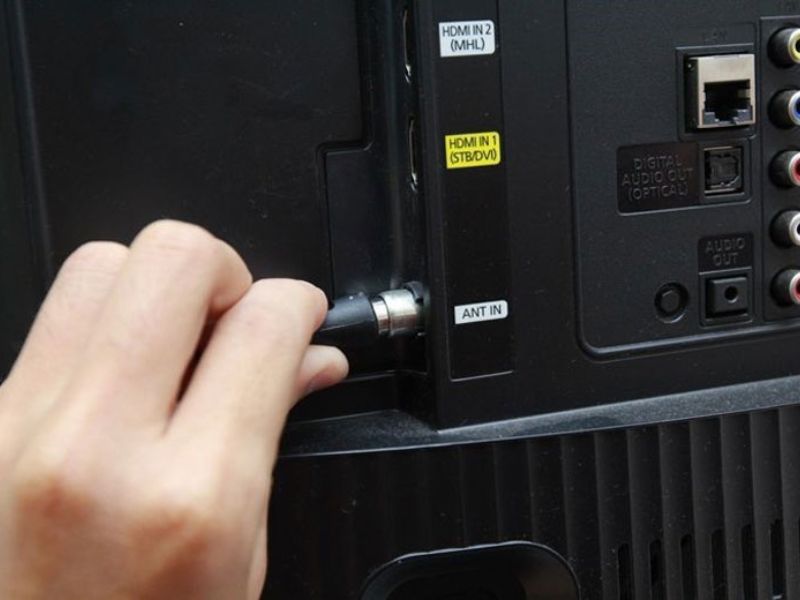 Kiểm Tra Lại Các Kết Nối Cáp Tín Hiệu