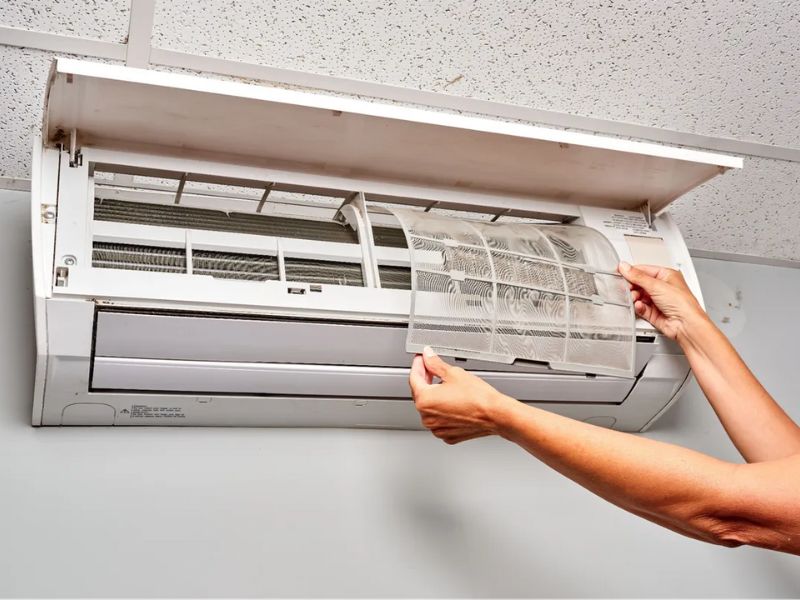 Vì Sao Nên Chọn Sửa Chữa Điện Máy Xanh Cho Dịch Vụ Vệ Sinh Máy Lạnh Quận 4