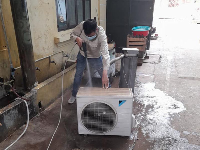 Quy Trình Vệ Sinh Máy Lạnh Quận 7 Tại Trung Tâm Bảo Hành Điện Máy Xanh