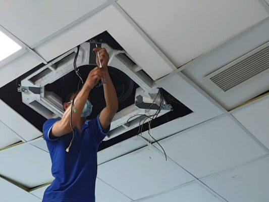 Vệ Sinh Máy Lạnh Quận 9