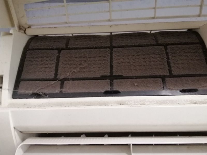 Tại Sao Nên Vệ Sinh Máy Lạnh Định Kỳ