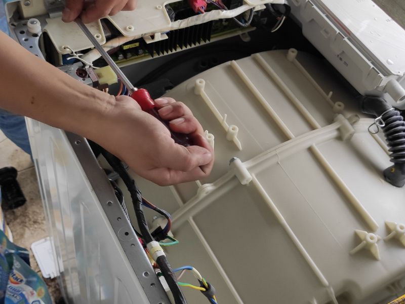 Lợi Ích Khi Sử Dụng Dịch Vụ Sửa Máy Giặt Huyện Hóc Môn Của Điện Máy Xanh