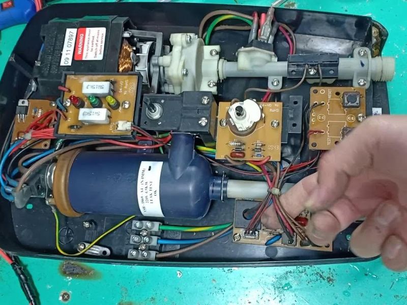 Dịch Vụ Sửa Chữa Máy Nước Nóng Huyện Nhà Bè Uy Tín Giá Tốt tại Bảo Hành Điện Máy Xanh