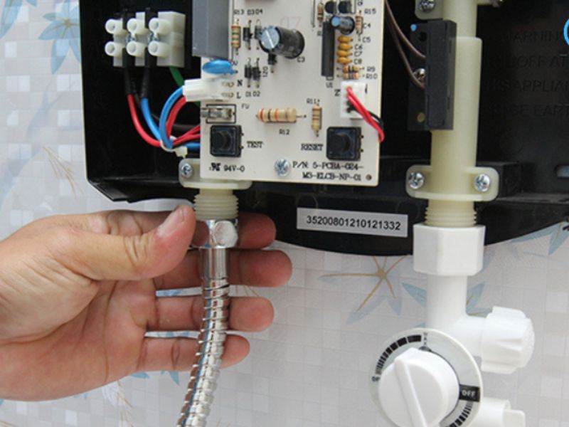 Quy Trình Sửa Máy Nước Nóng Quận 9 - Điện Máy Xanh