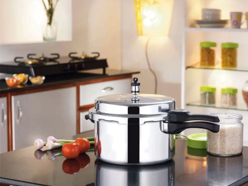 Tại Sao Nên Sử Dụng Dịch Vụ Sửa Bếp Hồng Ngoại Tại Bảo Hành Điện Máy Xanh