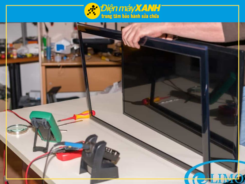 Cách Sửa Tivi LG Bị Đen Màn Hình Ngay Tại Nhà Đơn Giản