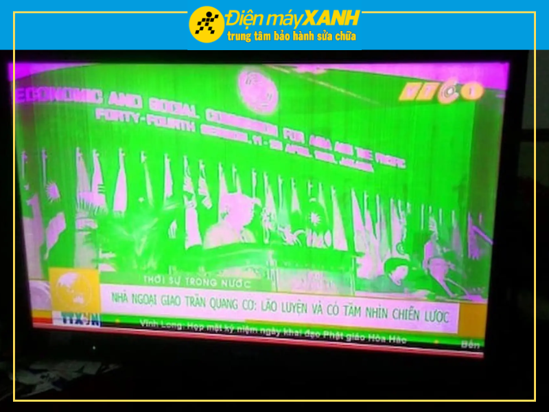 Khi Nào Tivi Bị Xanh Màn Hình Không Thể Sửa Chữa Tại Nhà 