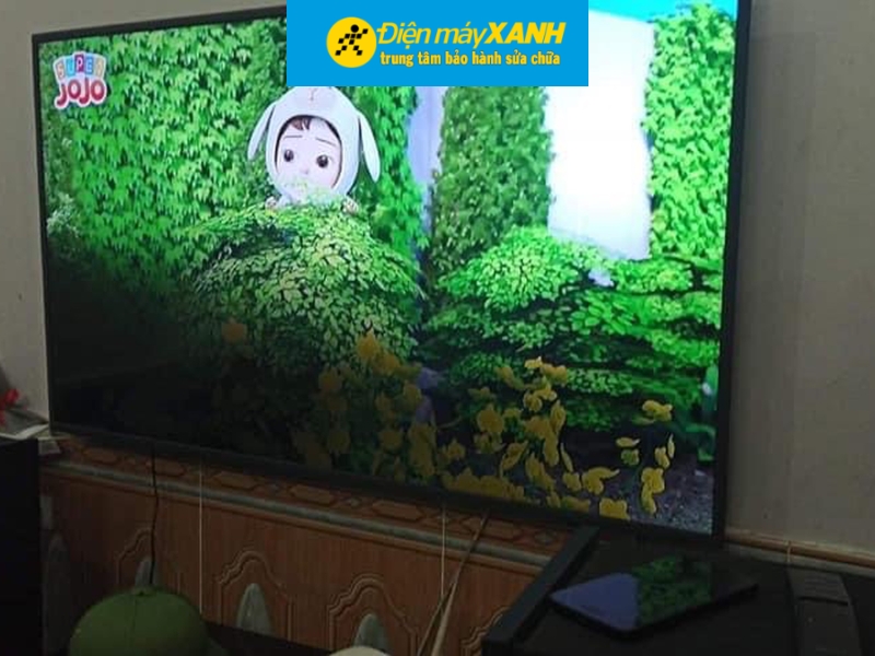 Nguyên nhân tivi bị đen 4 góc màn hình