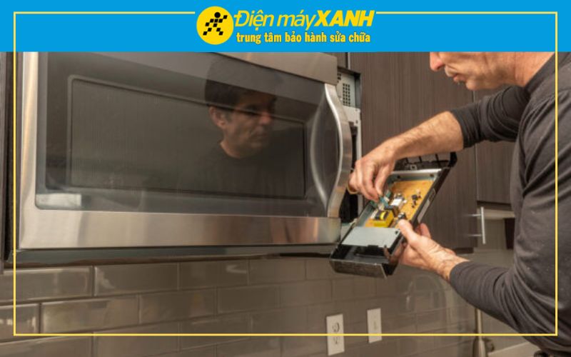 Dịch Vụ Sửa Lò Vi Sóng Huyện Hóc Môn Uy Tín Giá Rẻ Nhất TPHCM (2)